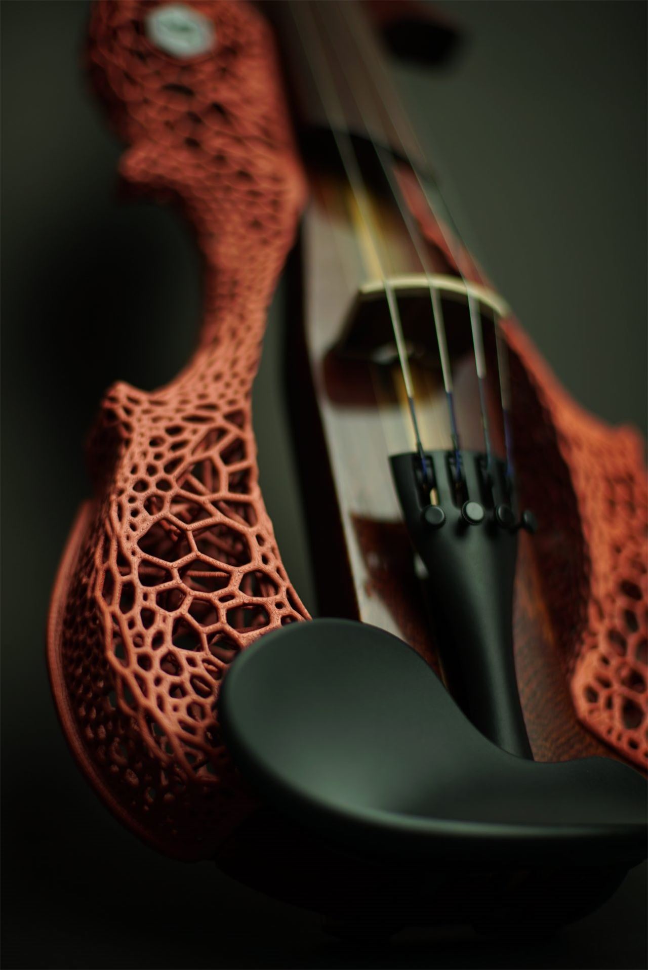 Violín eléctrico impreso en 3D, el primero de Latinoamérica